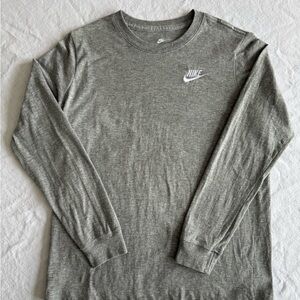 Nike Boy’s Club Gray Long Sleeve Shirt - Size Large 14-16 - Cotton